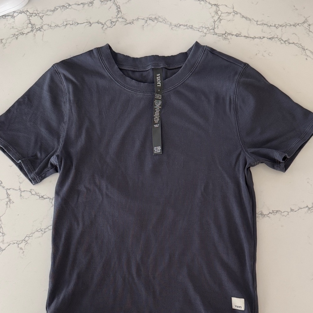 Vuori Women’s Pose Fitted Tee